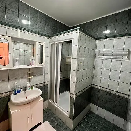 Διαμέρισμα Voeroesmarty Deluxe Vendeghaz Kaposvár