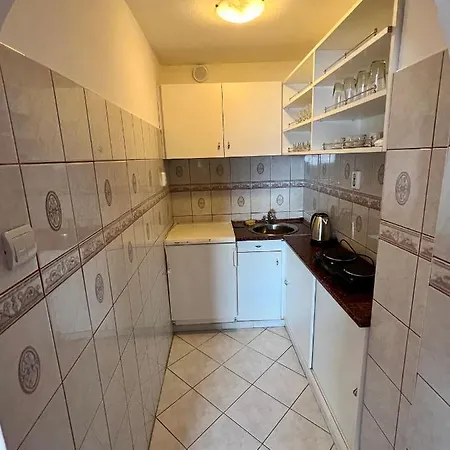 Voeroesmarty Deluxe Vendeghaz Διαμέρισμα