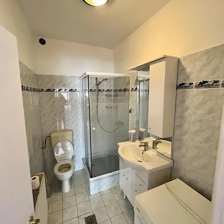 Voeroesmarty Deluxe Vendeghaz * Kaposvár