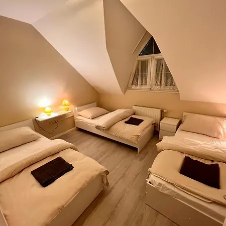 Voeroesmarty Deluxe Vendeghaz Kaposvár