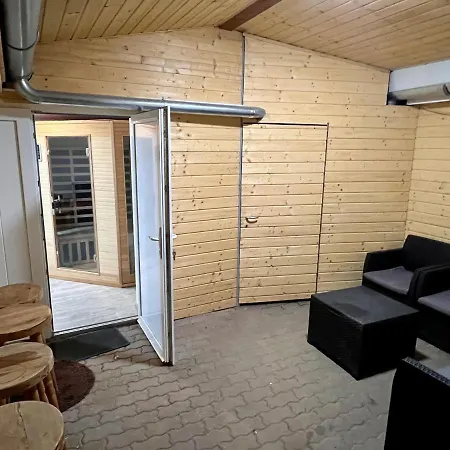 Voeroesmarty Deluxe Vendeghaz Kaposvár